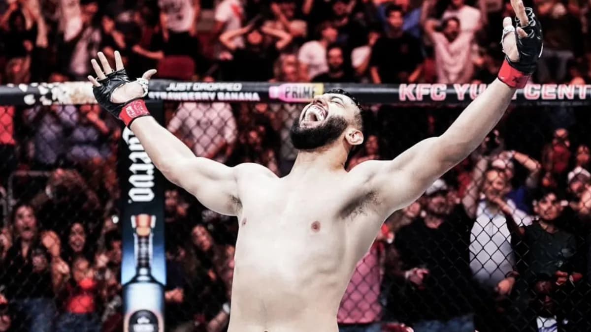 UFC Perth : Carlos Ulberg s'impose par KO face à Dominick Reyes et vise le titre des mi-lourds