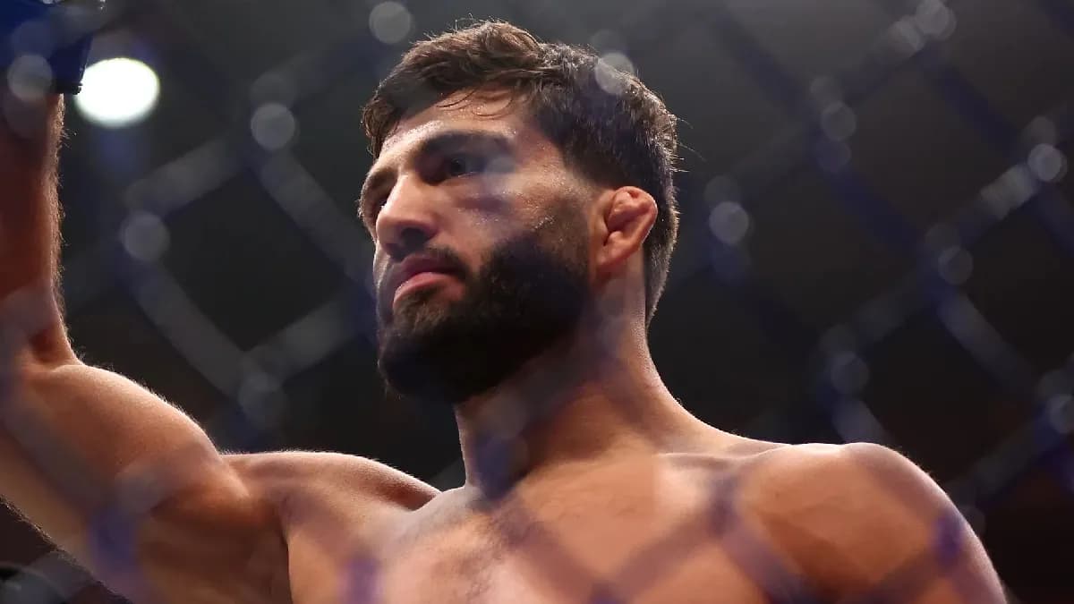 Dan Hooker : "Arman Tsarukyan mérite un titre, c'est un gâchis de ne pas lui donner sa chance"