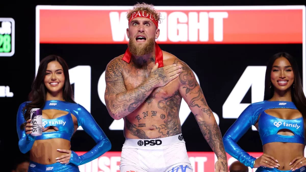 Jully Poca, la boxeuse et influenceuse, signe avec Jake Paul