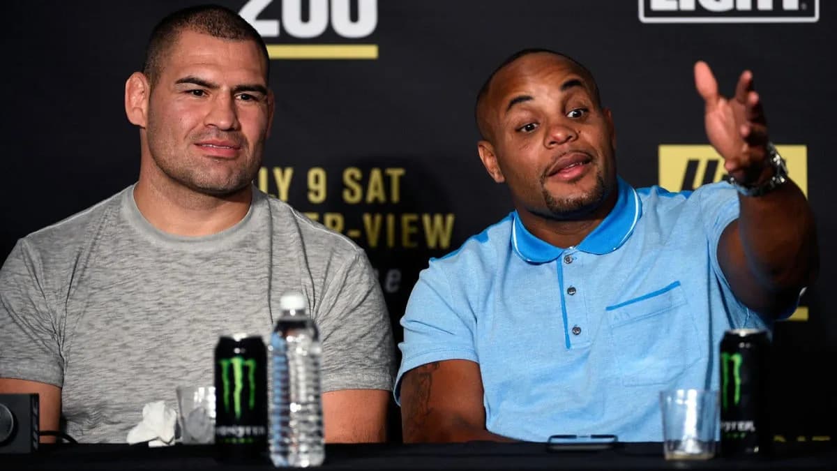 Daniel Cormier : le choix stratégique et émotionnel d'éviter Cain Velasquez