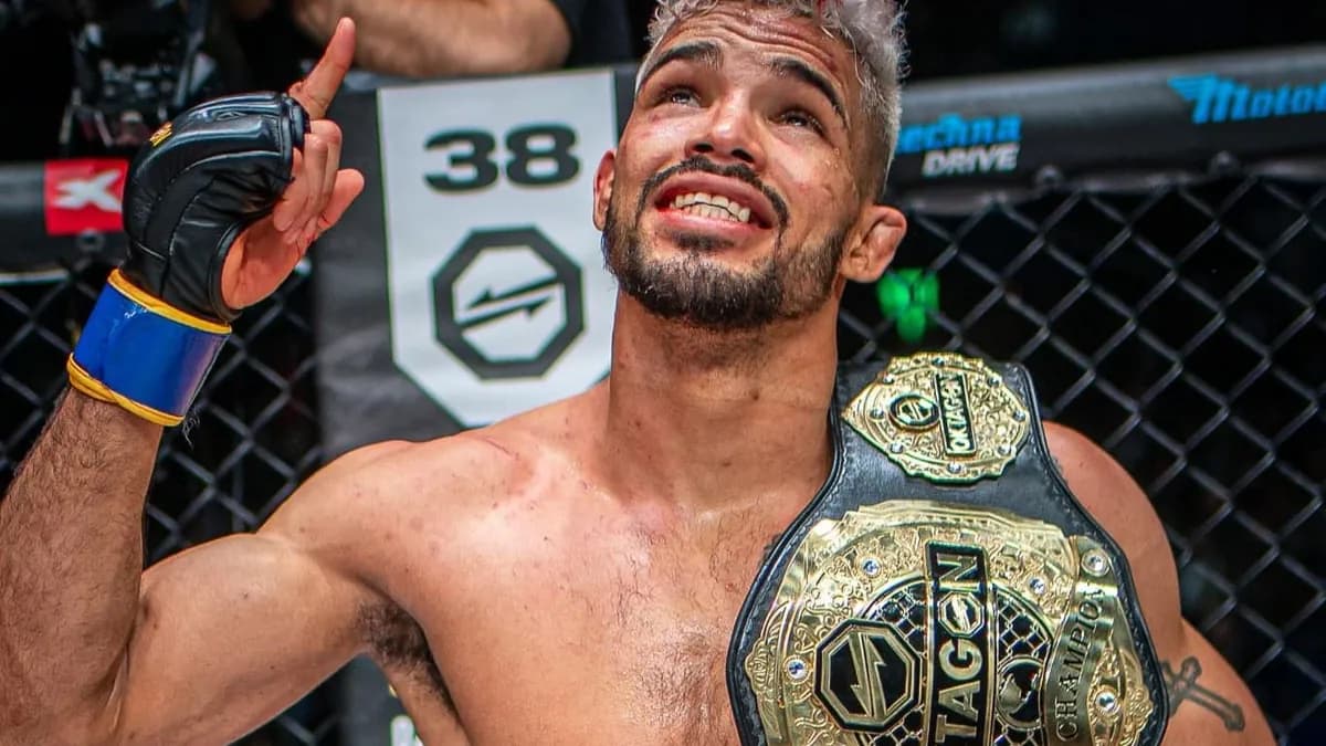 Kaik Brito: Un Backfist Tournoyant pour un K.O. Spectaculaire à OKTAGON MMA !