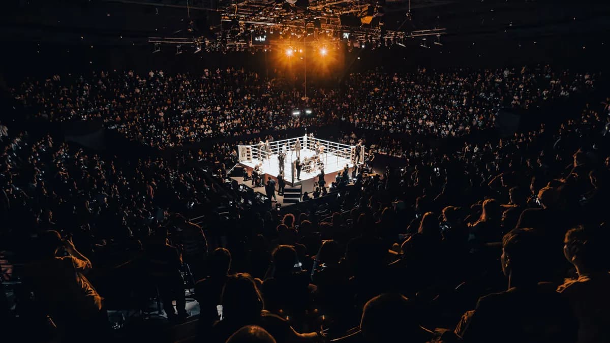 Chatpichit triomphe de Tubtimthong à ONE Friday Fights 144 : Une démonstration tactique au Lumpinee Stadium