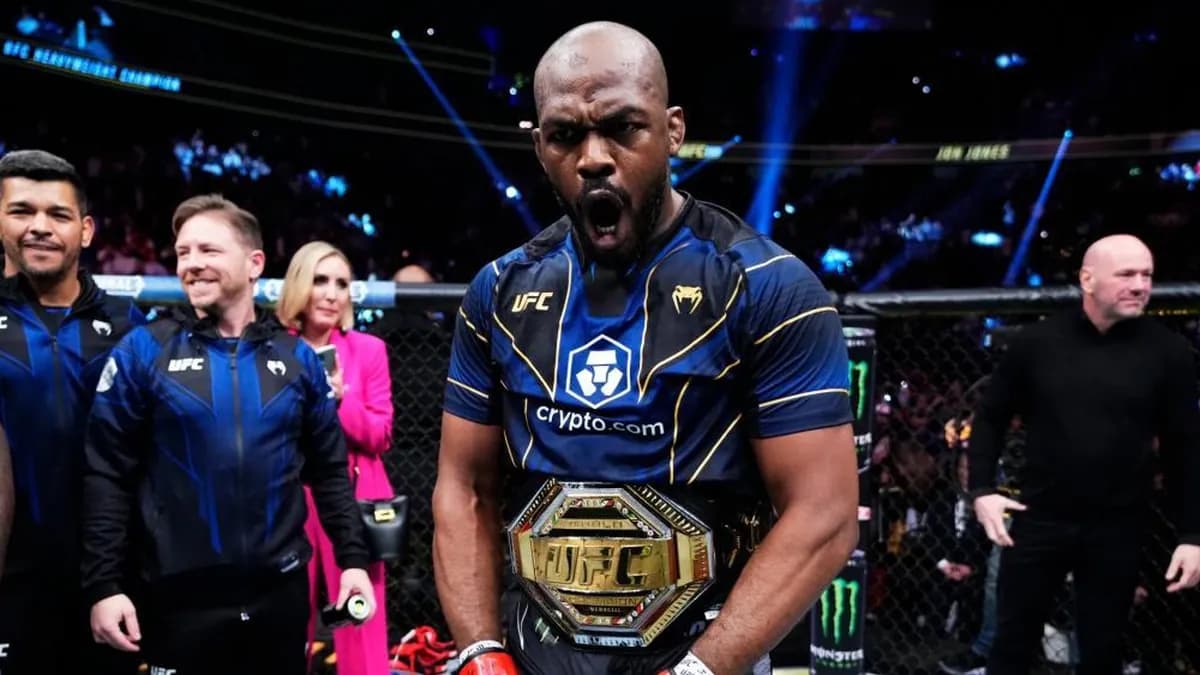 Jon Jones félicite Lone'er Kavanagh : une reconnaissance inattendue