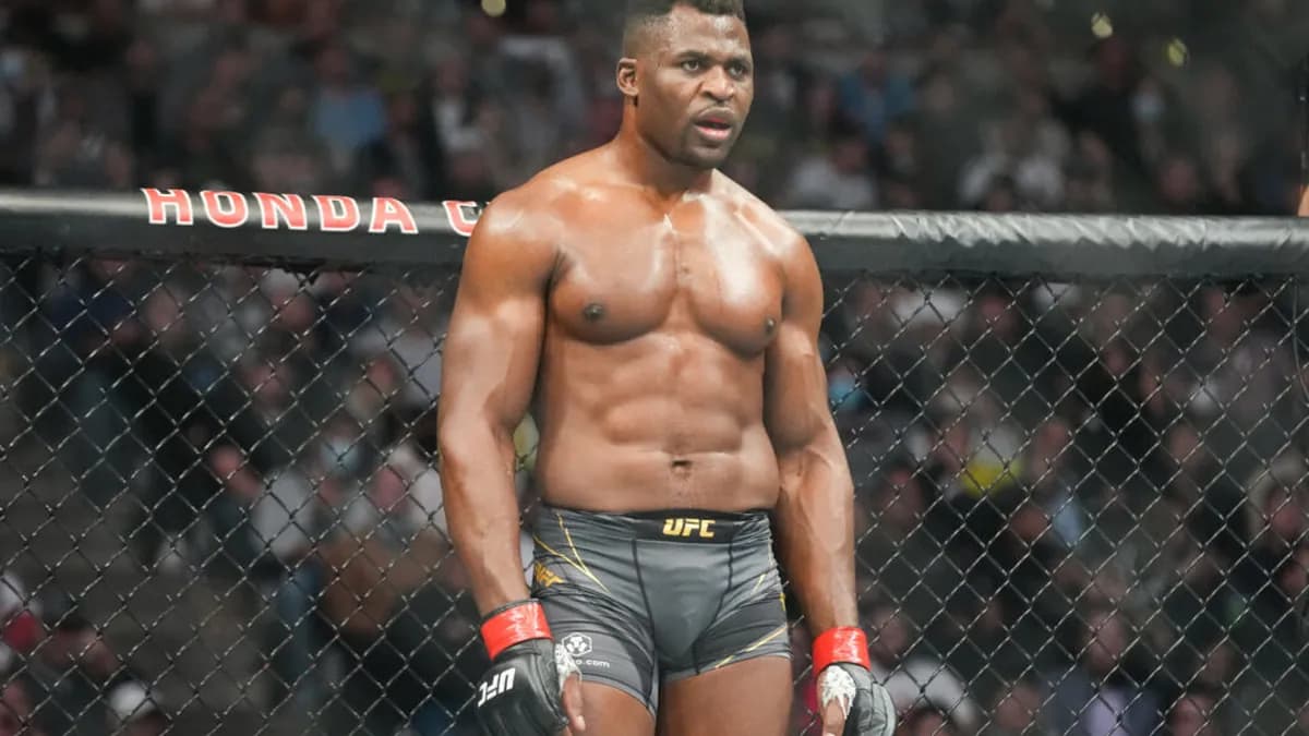 Francis Ngannou : "Le silence ne doit pas être confondu avec l'absence" – Le retour du prédateur dans l'octogone
