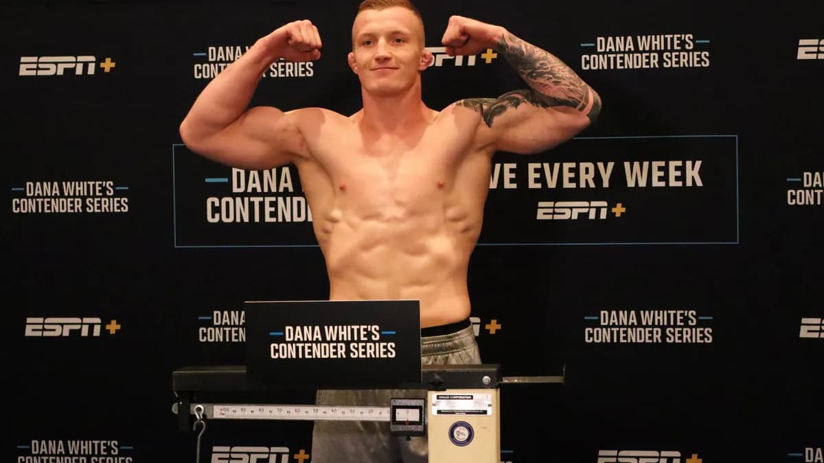 Austen Lane : Du football américain à l'UFC, un parcours semé d'embûches face à Iwo Baraniewski Austen Lane : Du football américain à l'UFC, un parcours semé d'embûches face à Iwo Baraniewski