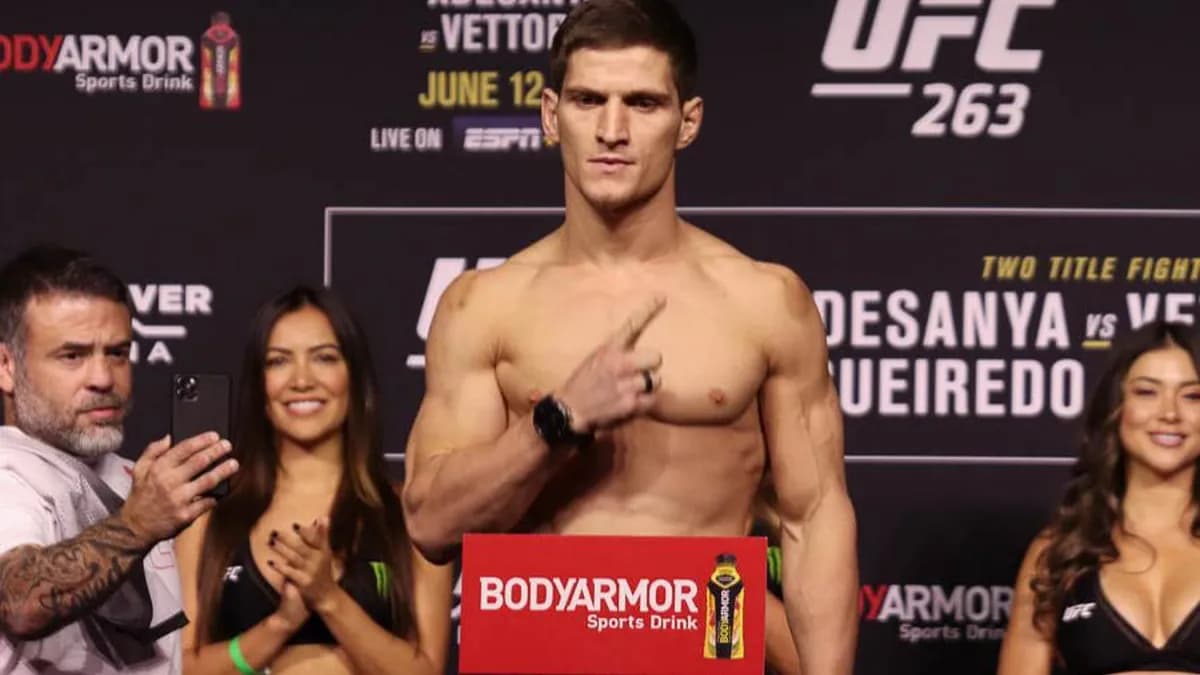 Movsar Evloev s'impose à l'UFC London : une victoire controversée qui ouvre la voie à un combat pour le titre Movsar Evloev s'impose à l'UFC London : une victoire controversée qui ouvre la voie à un combat pour le titre