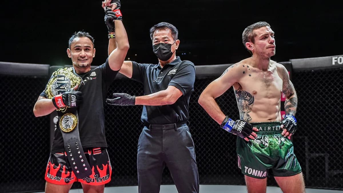 Sam-A légendaire : KO à 2’43 face à El Jamari au Lumpinee – Suakim PK enchaîne avec 7 victoires consécutives face à Kuzmin
