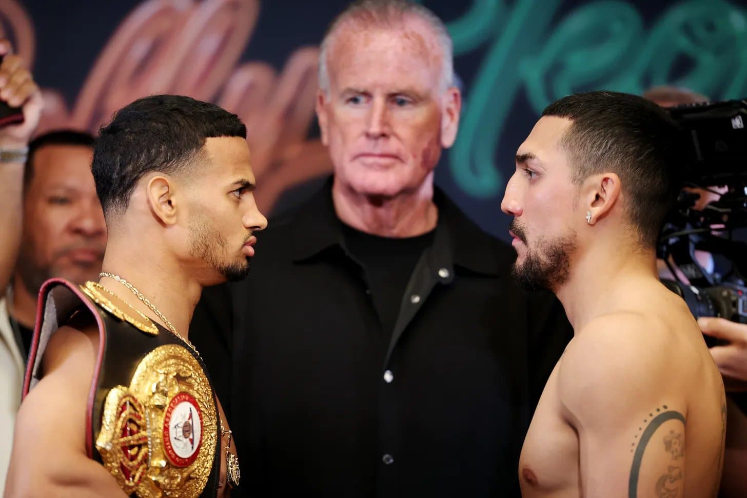 Rolly Romero vs Teofimo Lopez : Le PPV explosif au T-Mobile Arena Rolly Romero vs Teofimo Lopez : Le PPV explosif au T-Mobile Arena