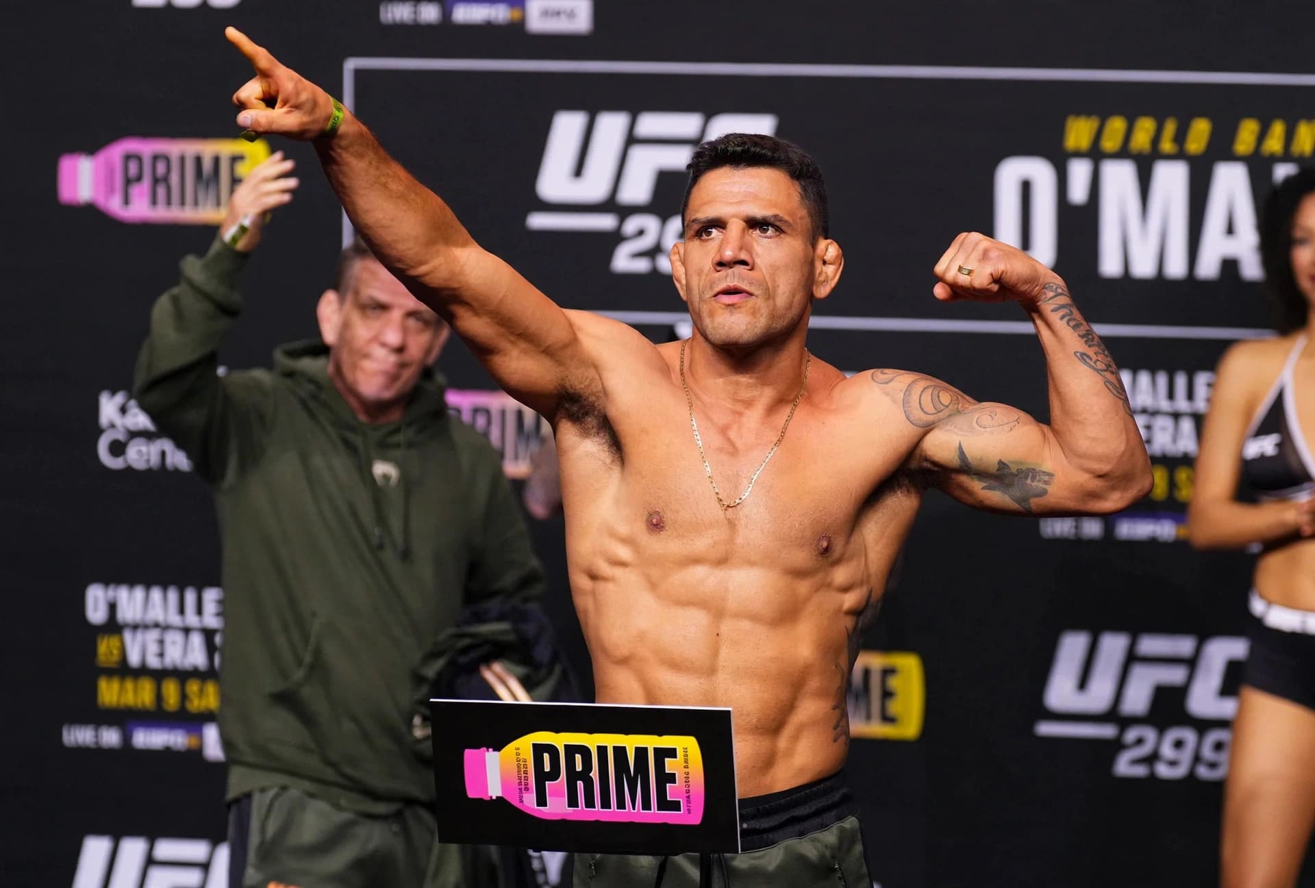 Rafael Dos Anjos : Le retour du légendaire champion UFC Lightweight après 3 défaites et 2 ans d'absence ! Rafael Dos Anjos : Le retour du légendaire champion UFC Lightweight après 3 défaites et 2 ans d'absence !