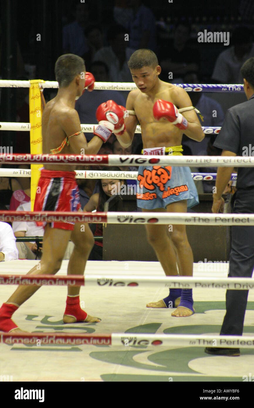 Kickboxing : Osmanov vs Souza Jr. à Lumpinee, un duel explosif à Bangkok ! Kickboxing : Osmanov vs Souza Jr. à Lumpinee, un duel explosif à Bangkok !