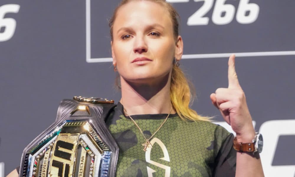 Valentina Shevchenko abandonne sa ceinture UFC : qui héritera du titre des poids mouches à l'UFC 332 ? Valentina Shevchenko abandonne sa ceinture UFC : qui héritera du titre des poids mouches à l'UFC 332 ?
