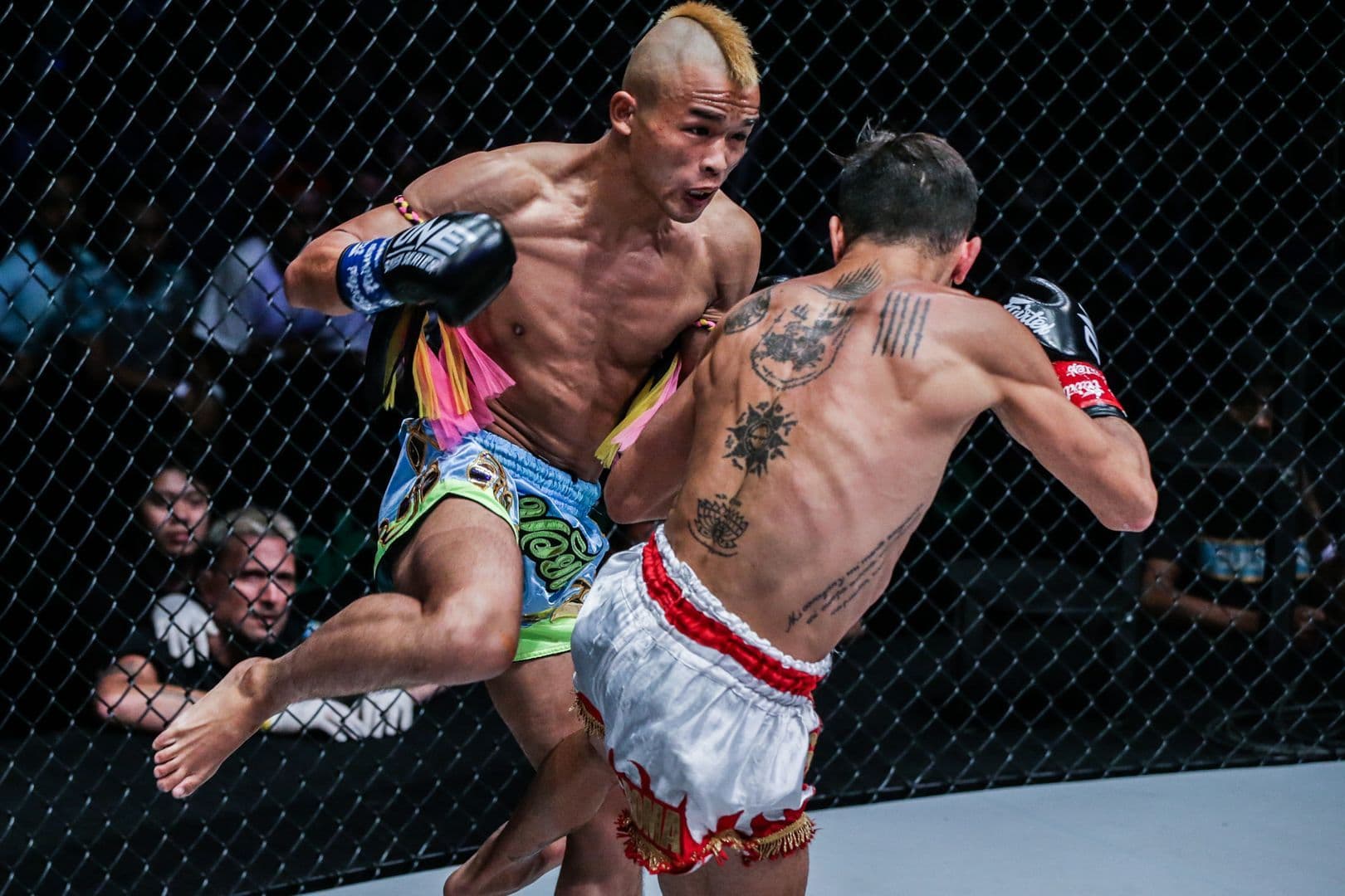 PK Saenchai vs. Wang Junguang : Le choc Muay Thai vs Shaolin au Lumpinee ! PK Saenchai vs. Wang Junguang : Le choc Muay Thai vs Shaolin au Lumpinee !