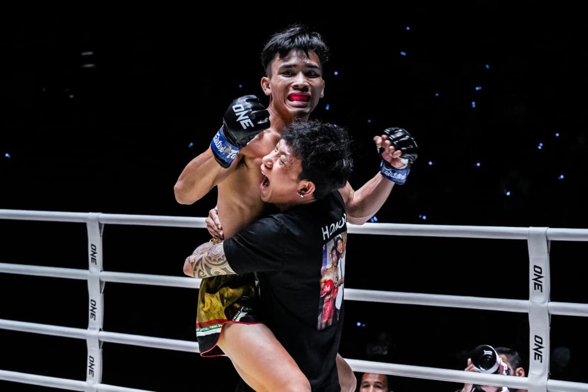 Lumpinee : Petmuangsri écrase Gregor Thom en 3 victoires d’affilée à ONE Championship Lumpinee : Petmuangsri écrase Gregor Thom en 3 victoires d’affilée à ONE Championship