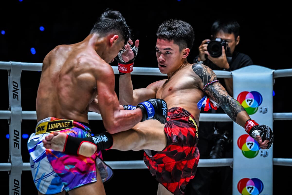 Lumpinee : Rak Erawan vs Hern NF Looksuan, un duel explosif de Muay Thai à ne pas manquer Lumpinee : Rak Erawan vs Hern NF Looksuan, un duel explosif de Muay Thai à ne pas manquer