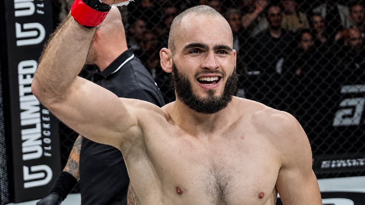 Hugo Guillon : Son rêve UFC s’effondre après une défaite inattendue aux Contenders Series Hugo Guillon : Son rêve UFC s’effondre après une défaite inattendue aux Contenders Series