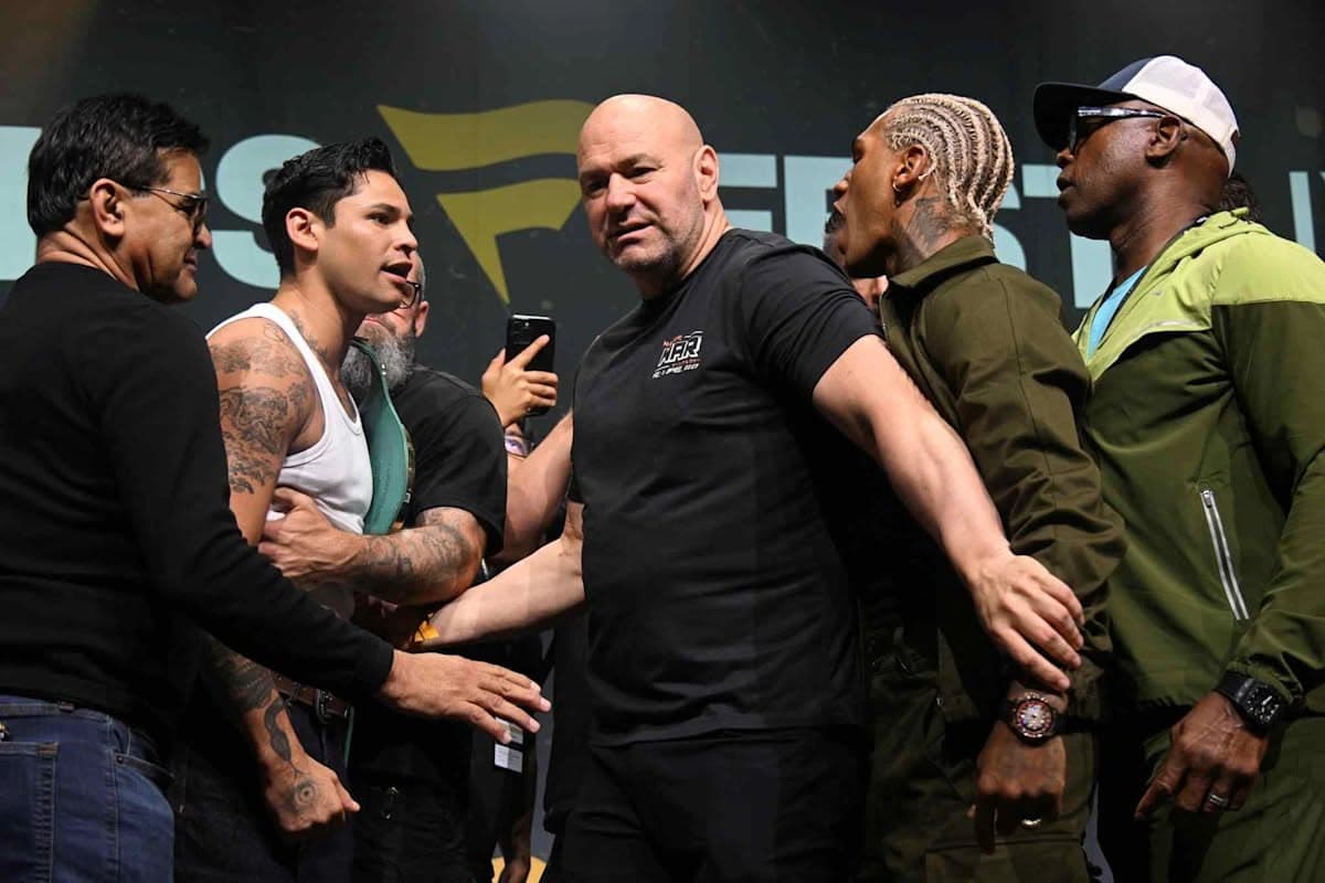 Dana White met fin à la guerre verbale : Benn vs Garcia en feu à Las Vegas Dana White met fin à la guerre verbale : Benn vs Garcia en feu à Las Vegas