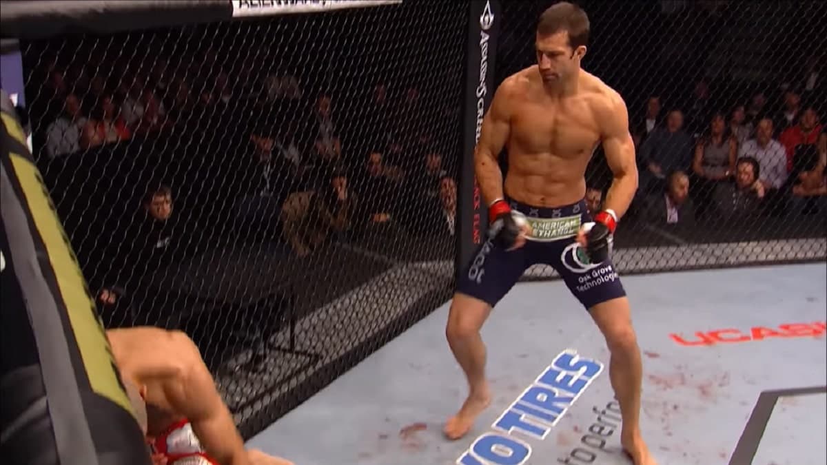 Rockhold vs Pyfer : Qui dominera la ceinture des 185 lbs à l'UFC ? Rockhold vs Pyfer : Qui dominera la ceinture des 185 lbs à l'UFC ?