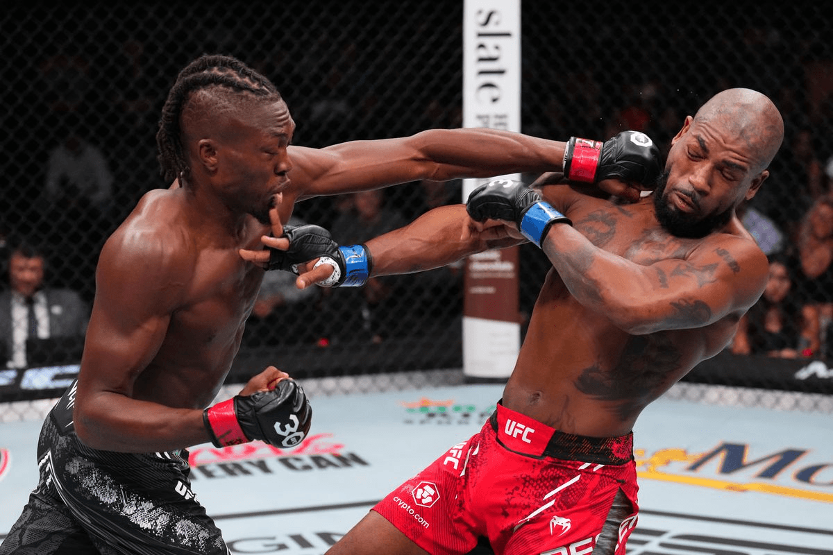 Kaue Fernandes vs Jalin Turner : Le retour explosif pour l'UFC 330 ! Kaue Fernandes vs Jalin Turner : Le retour explosif pour l'UFC 330 !