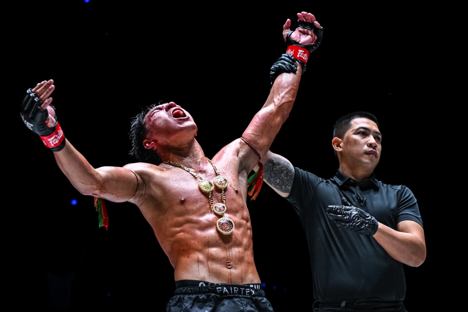 Légende en Muay Thai : Yod-IQ brille au Lumpinee face à Rambolek Légende en Muay Thai : Yod-IQ brille au Lumpinee face à Rambolek