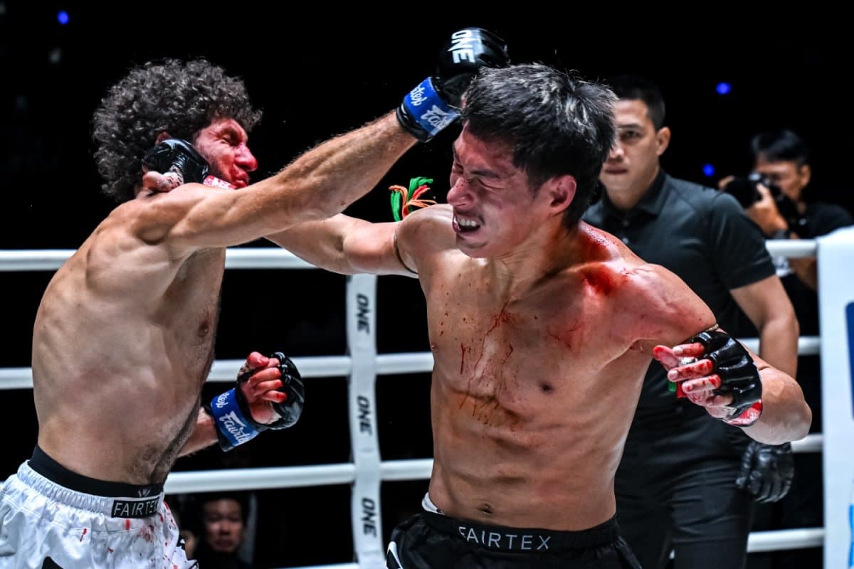 Yod-IQ écrase Rambolek : Le nouveau roi du Muay Thai Bantamweight à Lumpinee ! Yod-IQ écrase Rambolek : Le nouveau roi du Muay Thai Bantamweight à Lumpinee !
