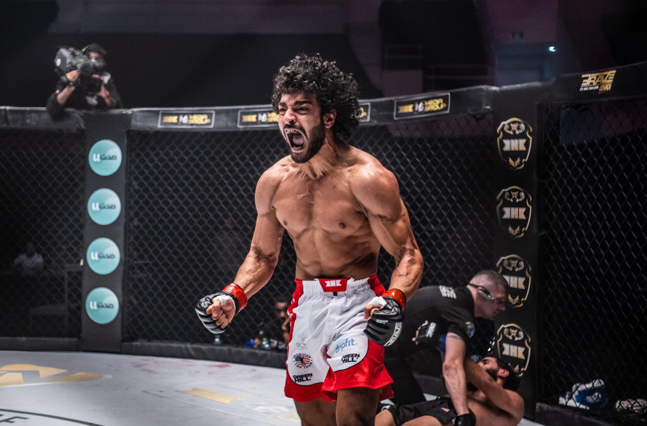 Tony Ferguson vs Mahmoud Sebie : Le choc de styles qui pourrait tout changer Tony Ferguson vs Mahmoud Sebie : Le choc de styles qui pourrait tout changer