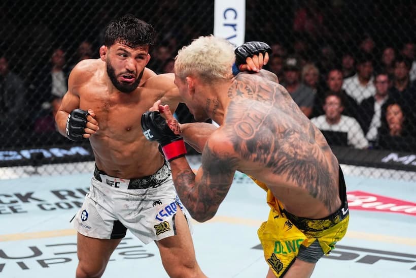 Charles Oliveira vs Tsarukyan : Réactions et enjeux avant l'affrontement tant attendu au UFC 2026 Charles Oliveira vs Tsarukyan : Réactions et enjeux avant l'affrontement tant attendu au UFC 2026