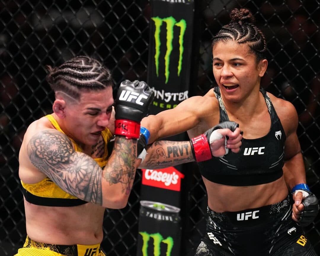 UFC 332 : Le choc des poids mouches féminins entre Natalia Silva et Cong Wang à ne pas manquer ! UFC 332 : Le choc des poids mouches féminins entre Natalia Silva et Cong Wang à ne pas manquer !