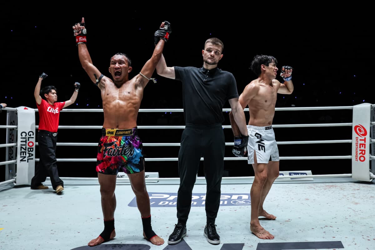 Yokkiri écrase Al-Kinani au Lumpinee : le génie du Muay Thai TN s'impose en corps-à-corps ! Yokkiri écrase Al-Kinani au Lumpinee : le génie du Muay Thai TN s'impose en corps-à-corps !
