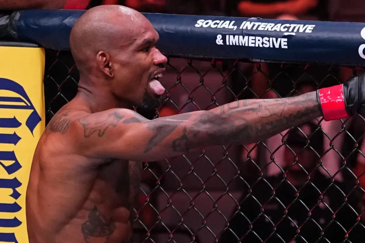 Lerryan Douglas : une fracture de l'œil à UFC Sacramento rappelle les dangers du MMA Lerryan Douglas : une fracture de l'œil à UFC Sacramento rappelle les dangers du MMA